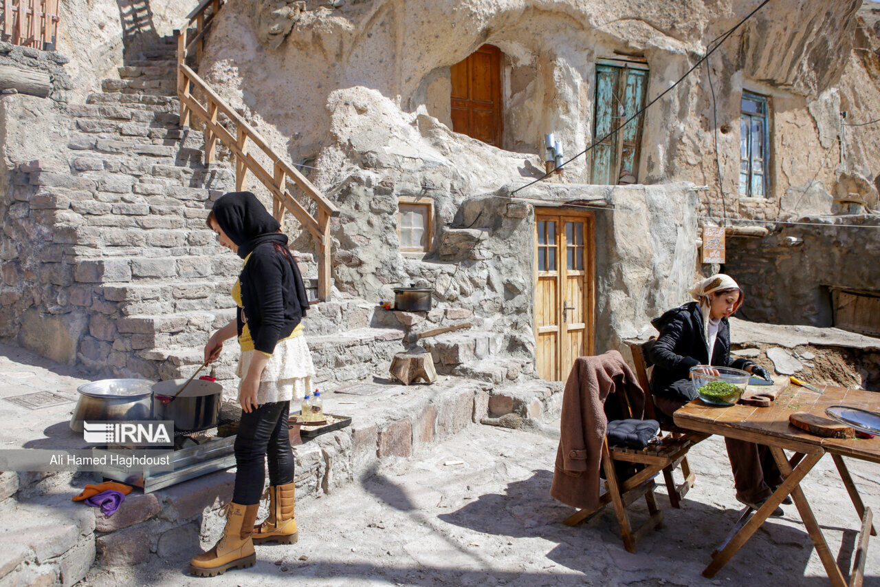 "بومگردی" ابتکاری برای رونق گردشگری "بومگردی" ابتکاری برای رونق گردشگری