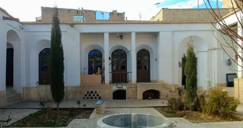 خانه یغماییها؛ بنایی در دل شاهرود با معماری یزدی