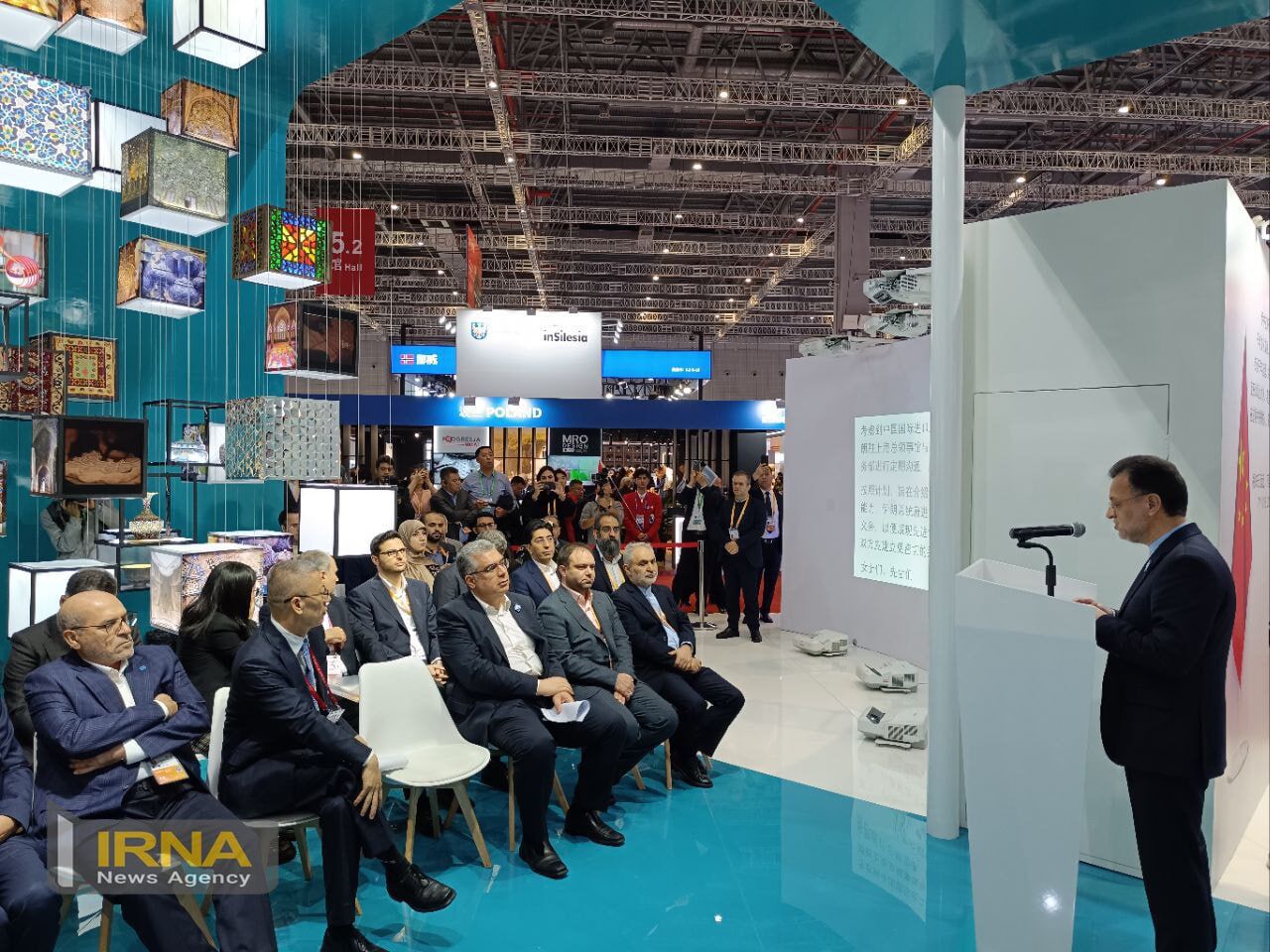 السفير الايراني في بكين : طهران ترغب في تطوير التعاون التقني وزيادة صادراتها الى الصين السفير الايراني في بكين : طهران ترغب في تطوير التعاون التقني وزيادة صادراتها الى الصين