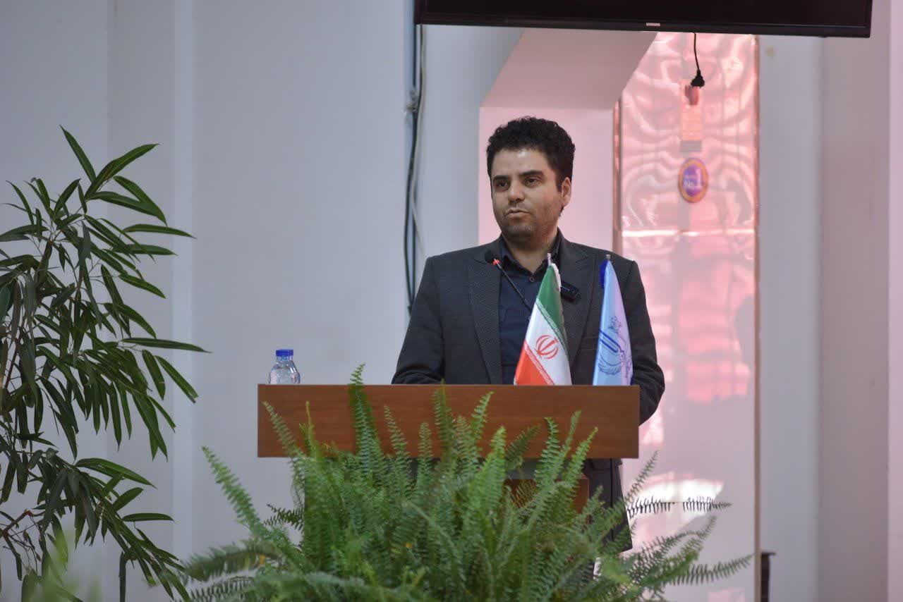 نباید در تهران برای استان های دیگر تصمیم گرفت/آیین نامه مسیر نخبگی اشکالات اساسی دارد نباید در تهران برای استان های دیگر تصمیم گرفت/آیین نامه مسیر نخبگی اشکالات اساسی دارد