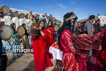 Festival de Acción de Gracias de Granada en Paveh