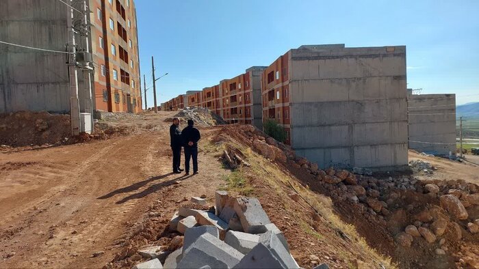 چراغ مسکن مهر کرندغرب بعد از ۱۴ سال بلاتکلیفی روشن میشود