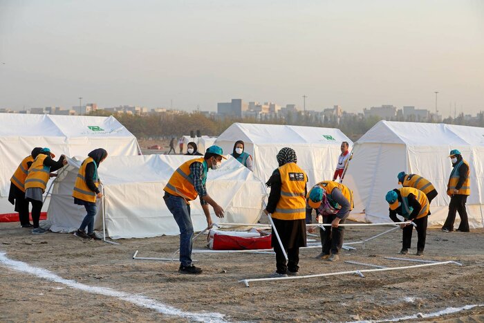 رسانهها نشان سفیر اطلاعرسانی در حوادث و بلایا دریافت میکنند