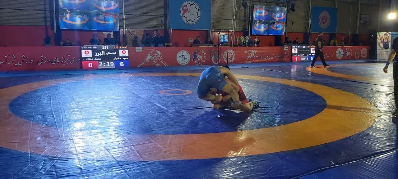 مقاومت شهرداری تبریز قهرمان مسابقات کشتی آزاد زیر ۲۳ سال کشور شد مقاومت شهرداری تبریز قهرمان مسابقات کشتی آزاد زیر ۲۳ سال کشور شد