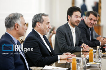 Le conseiller à la sécurité nationale d'Irak reçu par le ministre iranien des Affaires étrangères