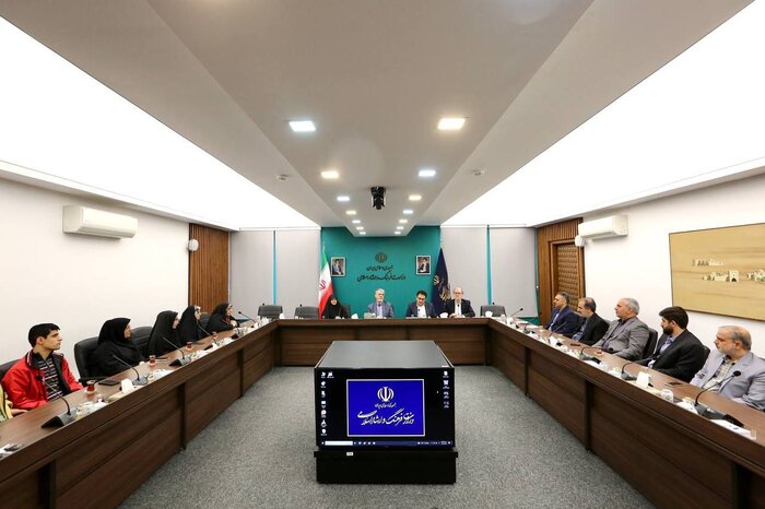 «قادر آشنا» دبیر شورای فرهنگ عمومی کشور شد