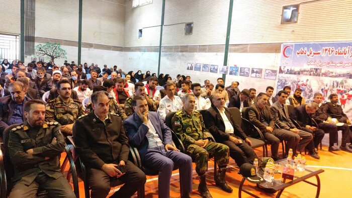 فرماندار سرپل ذهاب خواستار اعتبار کافی برای ساخت ویرانی باقیمانده از زلزله شد