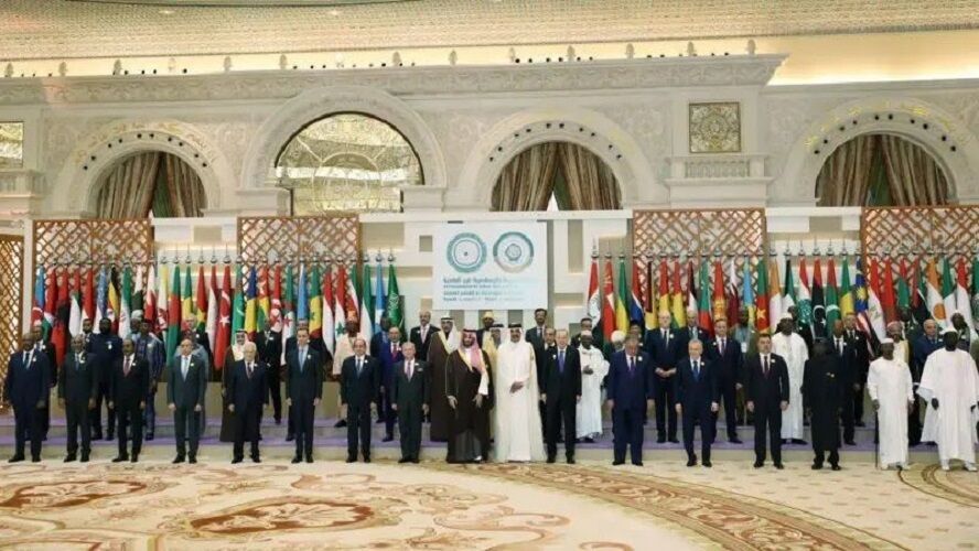 OIC meeting final statement stresses centrality of Palestinian issue, warns against violation of Iran's sovereignty