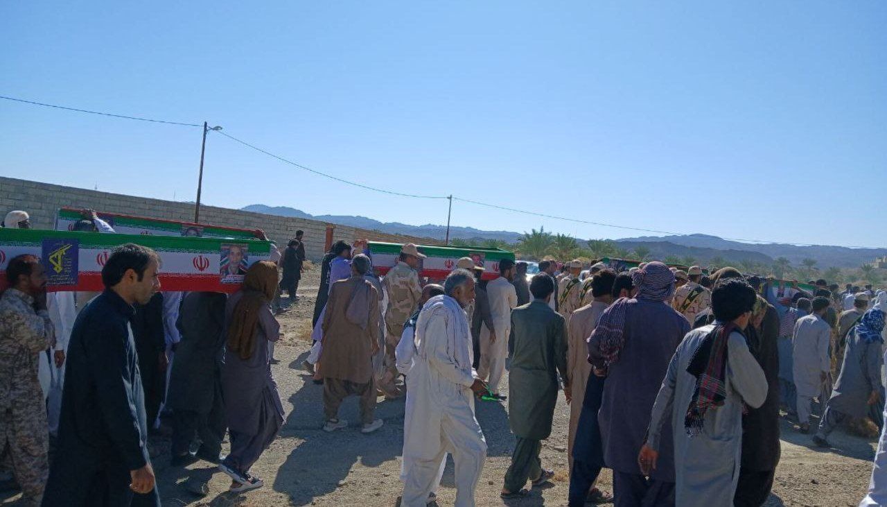 Bodies of Basijis martyred by terrorists buried in southeastern Iran