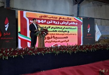 استاندار کردستان: از خام فروشی در حوزه معادن جلوگیری می‌کنیم