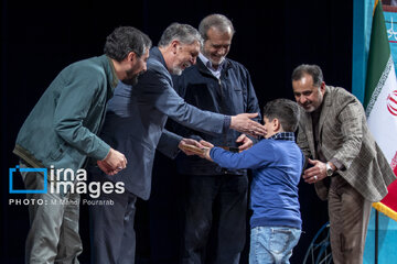 Irán celebra el Día nacional del Libro, la Lectura de libros y el Bibliotecario