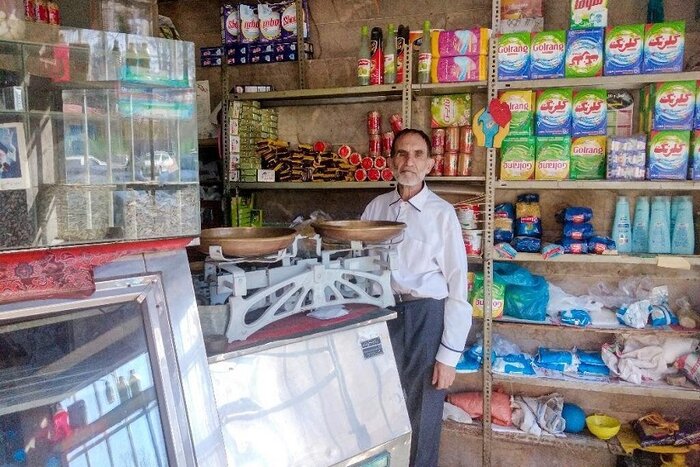 اصناف خردهفروش در چنبره فروشگاههای زنجیرهای