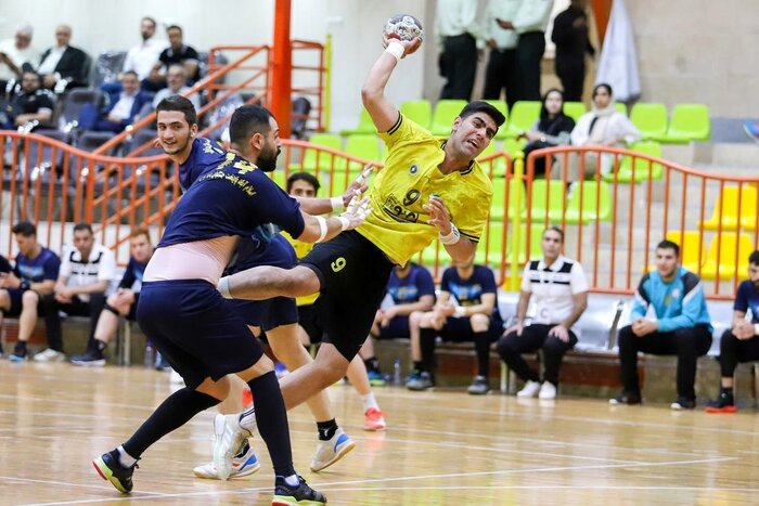 برتری سخت تیم ملی فوتبال ایران مقابل کره شمالی و انتشار بودجه ۵۵۷ میلیاردی سرخها