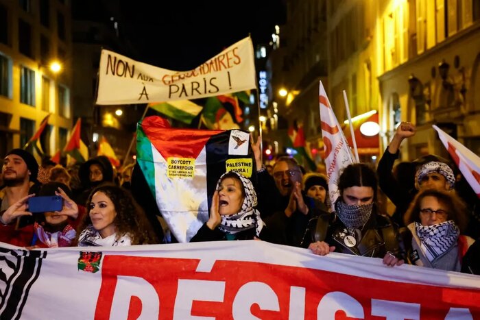 در شب جنجالی استادوفرانس چه گذشت؛ «فوتبال در زمین خونآلود» + فیلم