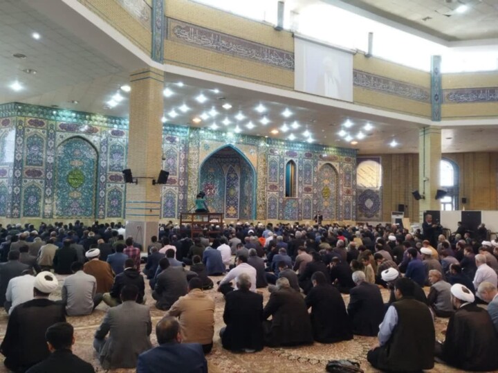 امام جمعه: احیای نظام شایستهسالاری، نوشدارویی برای محرومیتزدایی از ایلام است