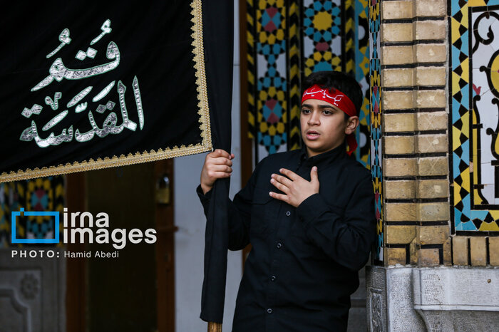 قم در سوگ اربعین شهدای کربلا؛ از حرم معصومه(س) تا جمکران در سایه پرچمهای سیاه