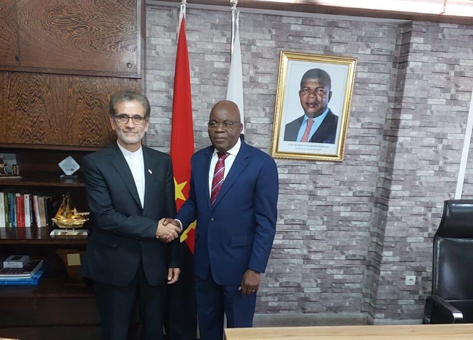 السفير الايراني يلتقي رئيس غرفة التجارة الانغولية السفير الايراني يلتقي رئيس غرفة التجارة الانغولية