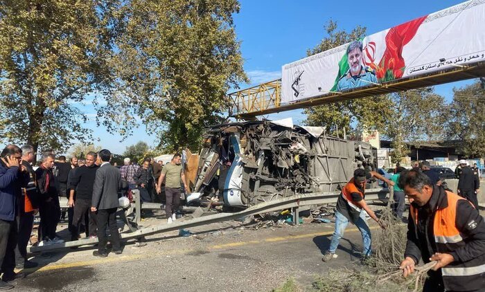 حانباختن یکی از مسافران حادثه واژگونی اتوبوس جاده گرگان- کردکوی+ تصاویر