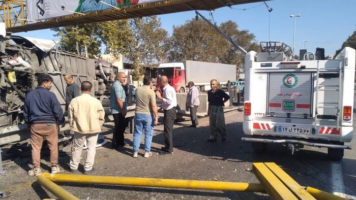 حانباختن یکی از مسافران حادثه واژگونی اتوبوس جاده گرگان- کردکوی+ تصاویر