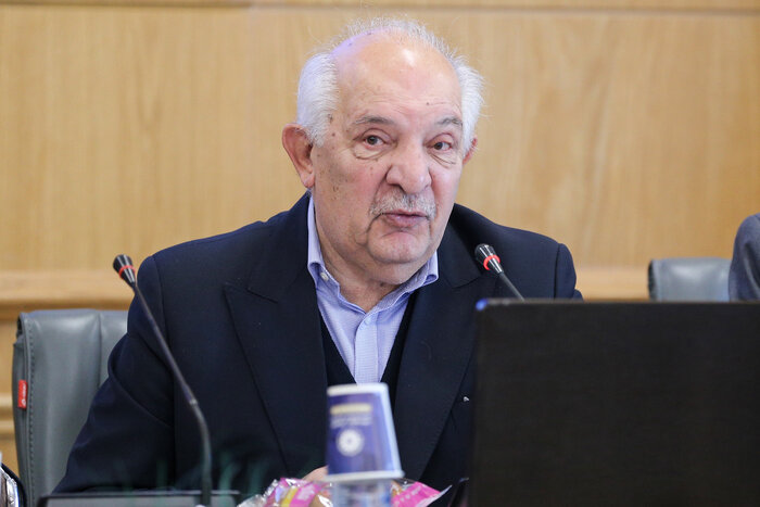 رییس اتاق بازرگانی خراسانرضوی: تک نرخیشدن ارز برای پیشگیری از رانت ضروری است