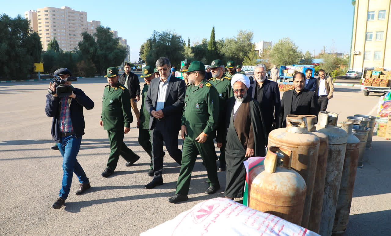 استاندار یزد: از مسیر آرمان‌های خود، عقب‌نشینی نخواهیم کرد