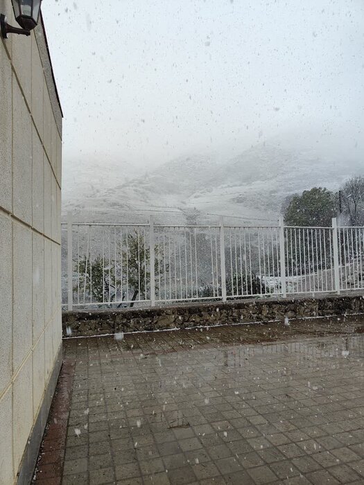 وقتی سرما هم جلودار تحصیل نمیشود/بخاری ندارند اما درس میخوانند