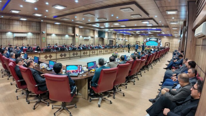 استاندار ایلام: پیوست کارنامه و عملکرد مدیران باید رضایت مردم باشد