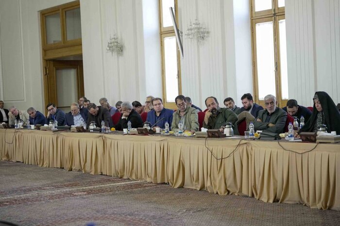 نشست هماندیشی عراقچی با مدیران رسانههای داخلی برگزار شد