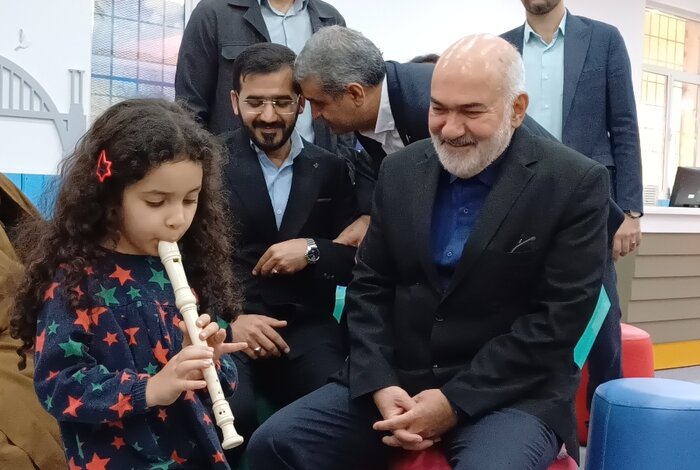 ایجاد بستر گفت و گو با مفاخر خوزستان از راههای تقویت وفاق اجتماعی است