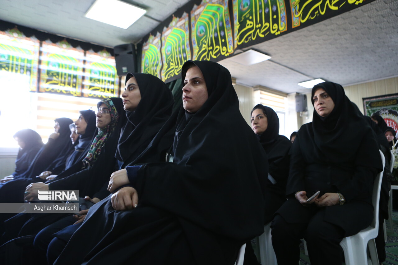 مراسم یادبود«منصوره قدیری جاوید» در سازمان خبرگزاری جمهوری اسلامی با حضور مدیرعامل، همکاران و خانواده