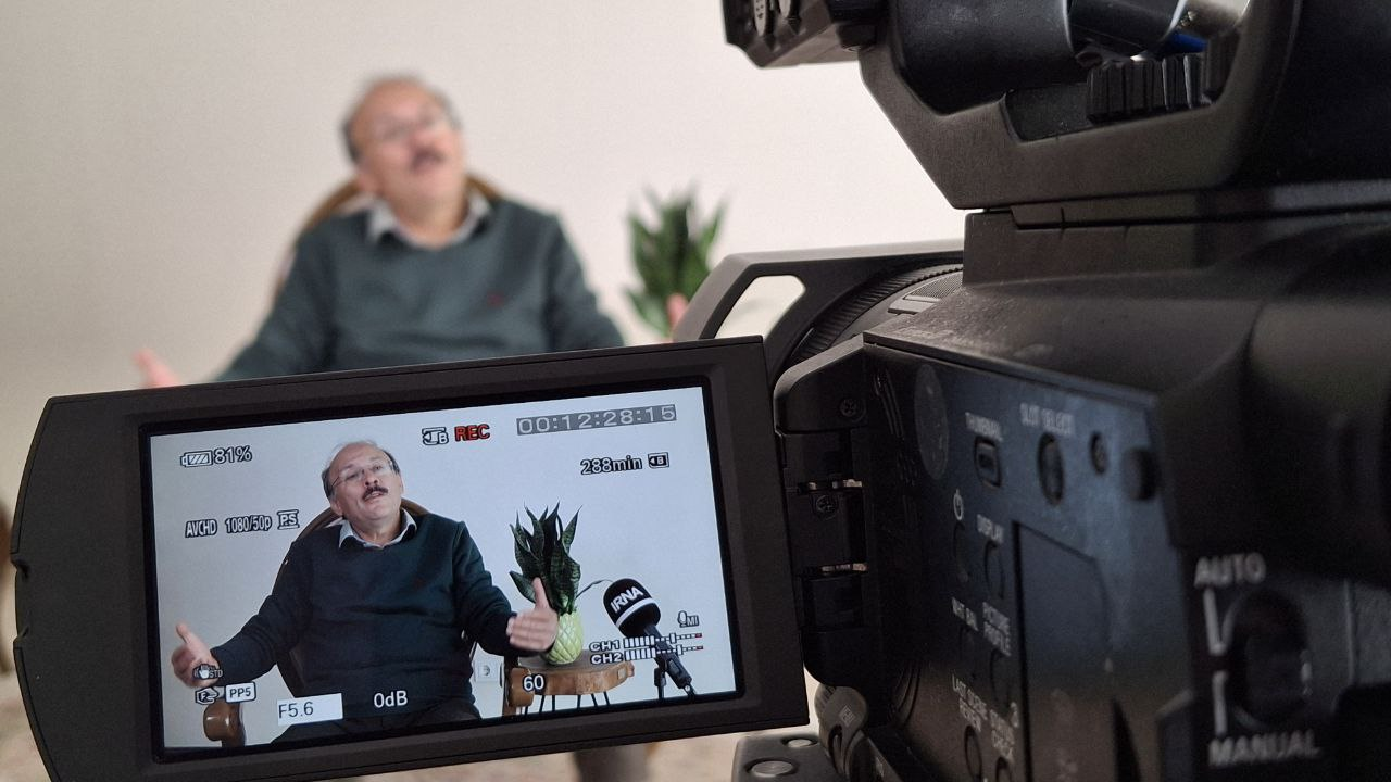 با نقنق روشنفکرانه کار پیش نمیرود/حاکمیت برای جذب جوانان نگاهش را به هنر ایجابیتر کند