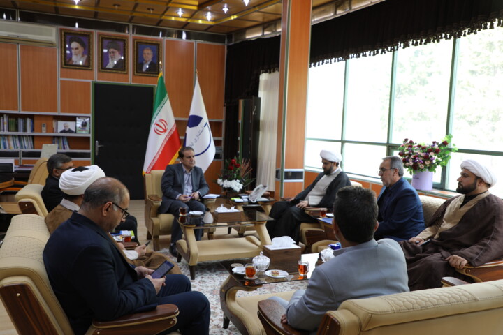 استاندار ایلام: کمک به اقشار آسیبپذیر جامعه، از اولویتهای دولت چهاردهم است