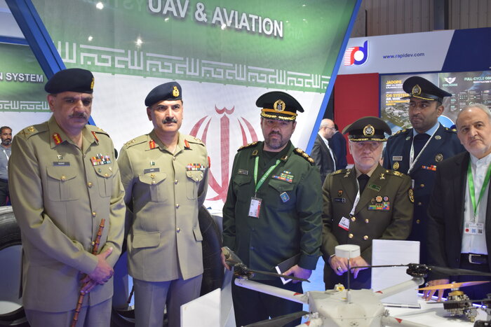 گوشهای از اقتدار دفاعی ایران در نمایشگاه تسلیحات پاکستان از قاب دوربین