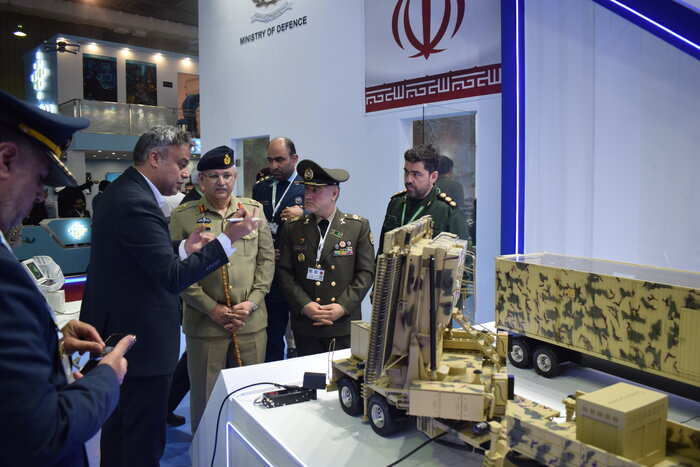 گوشهای از اقتدار دفاعی ایران در نمایشگاه تسلیحات پاکستان از قاب دوربین