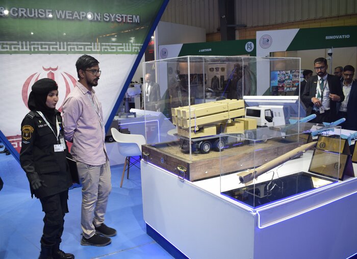 گوشهای از اقتدار دفاعی ایران در نمایشگاه تسلیحات پاکستان از قاب دوربین