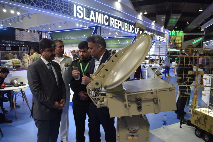 گوشهای از اقتدار دفاعی ایران در نمایشگاه تسلیحات پاکستان از قاب دوربین