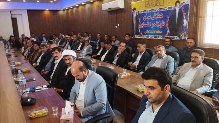 بزرگان و مصلحان سرمایههای مردمی برای رفع آسیبهای اجتماعی هستند