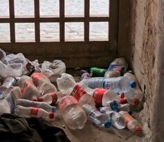 اتاقکهای سیوسه پل اصفهان در سایه بیتوجهی، از ریختن زباله تا شکستن درها