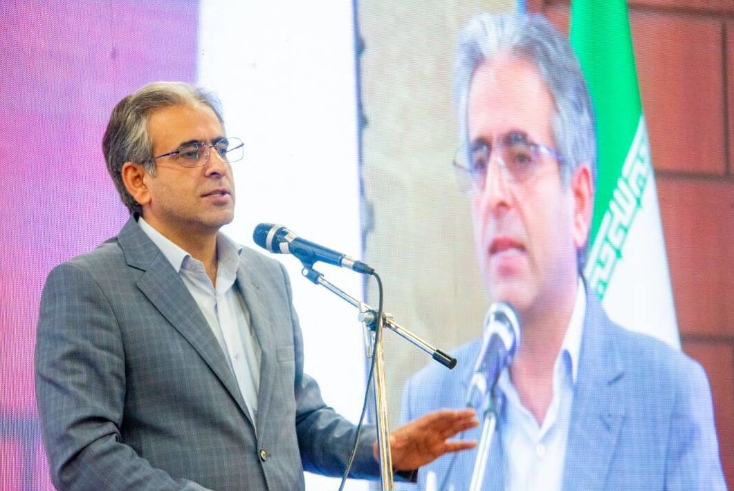 شکافهای فرهنگی در جامعه باید ترمیم شود شکافهای فرهنگی در جامعه باید ترمیم شود