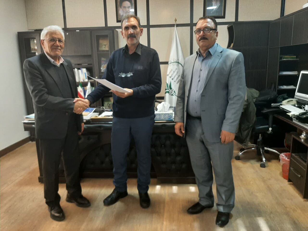 قرارداد انتقال دانش فنی تولید رقم گندم «پایا» به اردبیل امضا شد قرارداد انتقال دانش فنی تولید رقم گندم «پایا» به اردبیل امضا شد