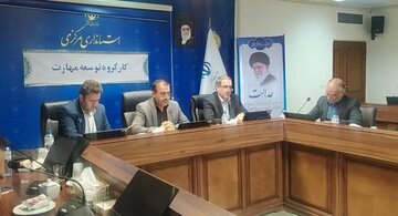 معاون استاندار: استان مرکزی به آموزش مهارتی در واحدهای صنعتی نیازمند است