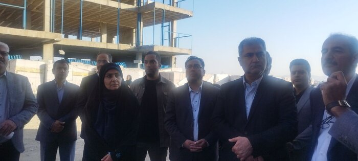 وزیر راه و شهرسازی از پروژه های مسکن ملی زاهدان بازدید کرد