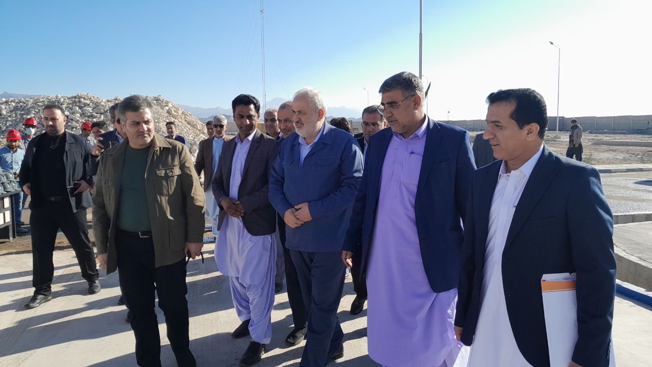 فیلم| بررسی مشکلات مردم تفتان با حضور وزیر نیرو فیلم| بررسی مشکلات مردم تفتان با حضور وزیر نیرو