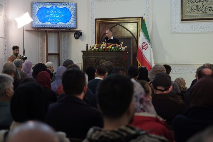 هنرمندی که هنر و اندیشه اش رنگ کهنگی نمیگیرد