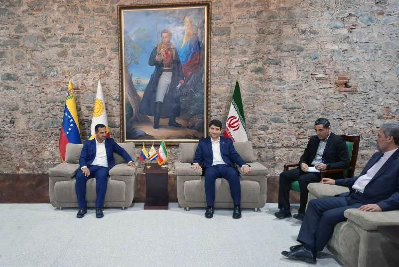 توسعه دیپلماسی فناوری در دستور کار وزارت ارتباطات/ ساخت کارخانه فیبر نوری در کوبا