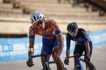 3rd stage of cycling league in Tehran