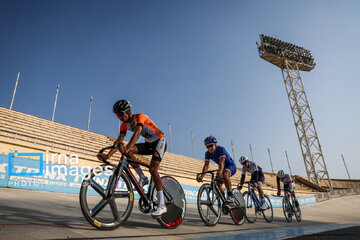 3rd stage of cycling league in Tehran