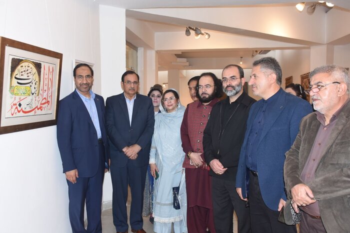 رمز بقای فرهنگ ایران و پاکستان در توجه و تکریم هنر است