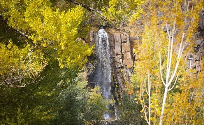 کوچ برگهای پاییزی، طنینی دلنشین در کوچه باغ های همدان