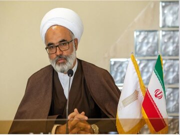 ایجاد گسست در پیوند فرهنگ ایرانی و اسلامی، کشور را تضعیف می‌کند